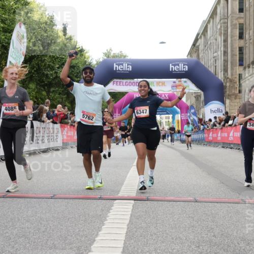 06.09.2026 - CURREX Alsterlauf Yannick Fuchs http://msf.ph/oto/10225658 06.09.2026 10:15:33 Ziel 2503, 2690, 3188, 3456, 3834, 4085, 4354, 4392, 5147, 5187, 5762, 5797, 6189, 6336, 6347, 6461 meine-sportfotos.de