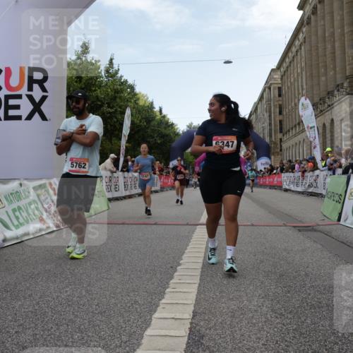 06.09.2026 - CURREX Alsterlauf Yannick Fuchs http://msf.ph/oto/10225668 06.09.2026 10:15:35 Ziel 2503, 2690, 3188, 3456, 3834, 4085, 4354, 4392, 5147, 5762, 5797, 6189, 6336, 6347, 6461 meine-sportfotos.de