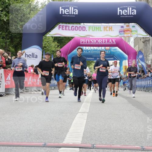 06.09.2026 - CURREX Alsterlauf Yannick Fuchs http://msf.ph/oto/10225685 06.09.2026 10:15:39 Ziel 2690, 3456, 3741, 4085, 4392, 5147, 5762, 6189, 6336, 6347 meine-sportfotos.de