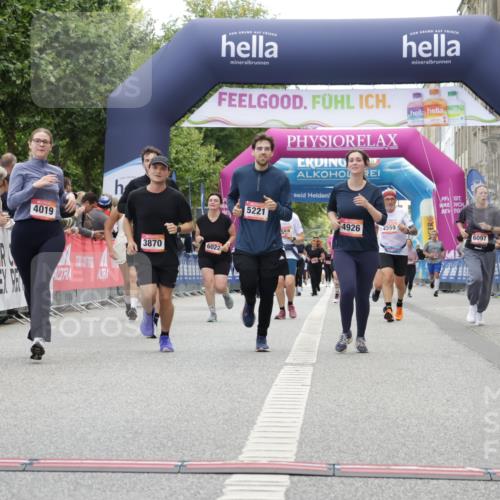 06.09.2026 - CURREX Alsterlauf Yannick Fuchs http://msf.ph/oto/10225692 06.09.2026 10:15:41 Ziel 3456, 3741, 3870, 4600, 4926, 5147, 5221, 5762, 6189, 6336, 6347 meine-sportfotos.de