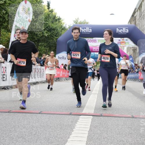 06.09.2026 - CURREX Alsterlauf Yannick Fuchs http://msf.ph/oto/10225702 06.09.2026 10:15:44 Ziel 1003, 2408, 2558, 2559, 3741, 3870, 4600, 4926, 5221, 6022, 6097, 6336 meine-sportfotos.de