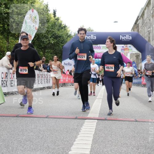 06.09.2026 - CURREX Alsterlauf Yannick Fuchs http://msf.ph/oto/10225703 06.09.2026 10:15:44 Ziel 1003, 2408, 2558, 2559, 3741, 3870, 4600, 4926, 5221, 6022, 6097, 6336 meine-sportfotos.de