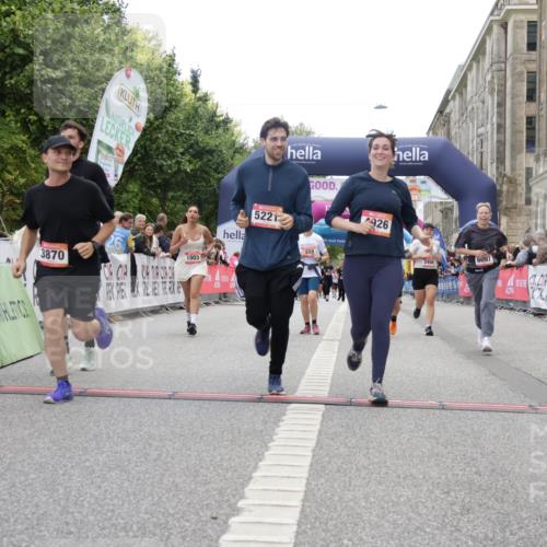 06.09.2026 - CURREX Alsterlauf Yannick Fuchs http://msf.ph/oto/10225705 06.09.2026 10:15:45 Ziel 1003, 2408, 2558, 2559, 3741, 3870, 4600, 4926, 5221, 6022, 6097 meine-sportfotos.de