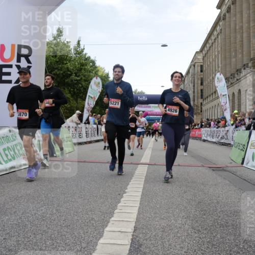 06.09.2026 - CURREX Alsterlauf Yannick Fuchs http://msf.ph/oto/10225710 06.09.2026 10:15:45 Ziel 1003, 2408, 2558, 2559, 3741, 3870, 4600, 4926, 5221, 6022, 6097 meine-sportfotos.de