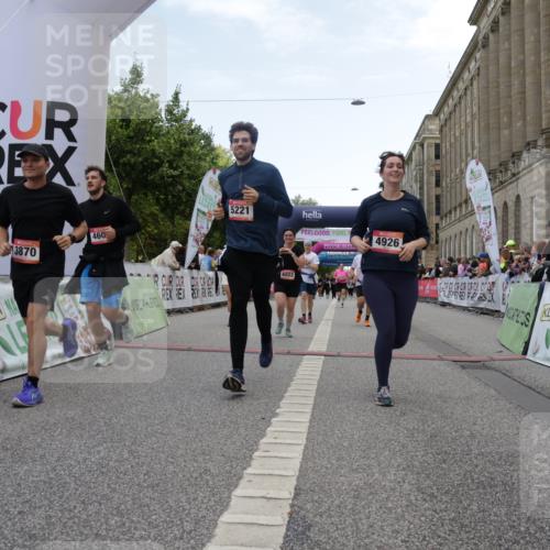 06.09.2026 - CURREX Alsterlauf Yannick Fuchs http://msf.ph/oto/10225711 06.09.2026 10:15:46 Ziel 1003, 2408, 2558, 2559, 3741, 3870, 4547, 4600, 4926, 5221, 6022, 6097 meine-sportfotos.de