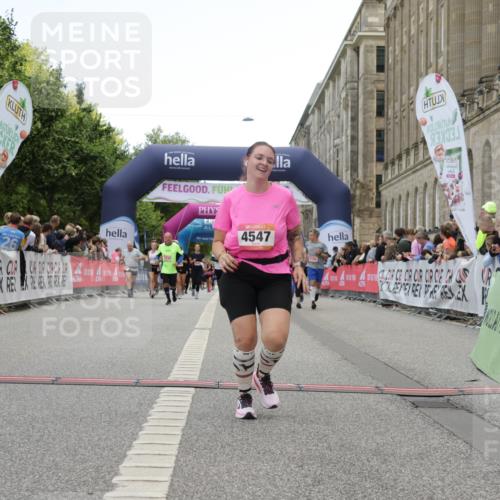 06.09.2026 - CURREX Alsterlauf Yannick Fuchs http://msf.ph/oto/10225733 06.09.2026 10:15:51 Ziel 1003, 2408, 2558, 2559, 3870, 4547, 4600, 4926, 5221, 6022, 6097 meine-sportfotos.de