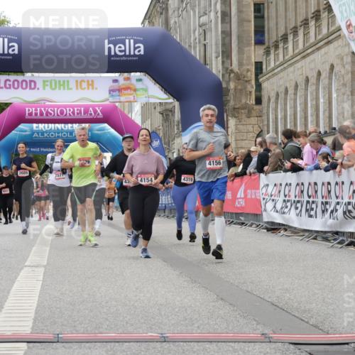 06.09.2026 - CURREX Alsterlauf Yannick Fuchs http://msf.ph/oto/10225742 06.09.2026 10:15:54 Ziel 1003, 2408, 2558, 2559, 3234, 4154, 4156, 4319, 4320, 4547, 6022, 6097 meine-sportfotos.de