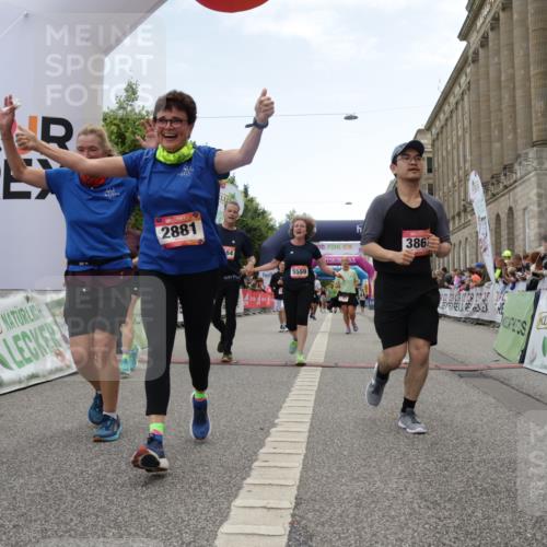 06.09.2026 - CURREX Alsterlauf Yannick Fuchs http://msf.ph/oto/10225839 06.09.2026 10:16:17 Ziel 2019, 2614, 2881, 2884, 3189, 3539, 3867, 4396, 4455, 5425, 5559, 5564, 5787, 5945 meine-sportfotos.de