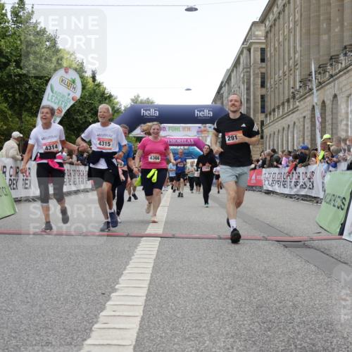 06.09.2026 - CURREX Alsterlauf Yannick Fuchs http://msf.ph/oto/10225865 06.09.2026 10:16:23 Ziel 2614, 2744, 2881, 2884, 2888, 2910, 3189, 3867, 4314, 4315, 4366, 4396, 4455, 4820, 4821, 5559, 5564, 5787 meine-sportfotos.de