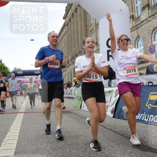 06.09.2026 - CURREX Alsterlauf Yannick Fuchs http://msf.ph/oto/10225894 06.09.2026 10:16:30 Ziel 2431, 2432, 2744, 2851, 2880, 2887, 2888, 2910, 3015, 3019, 3788, 4314, 4315, 4366, 4820, 4821, 5578, 6217 meine-sportfotos.de