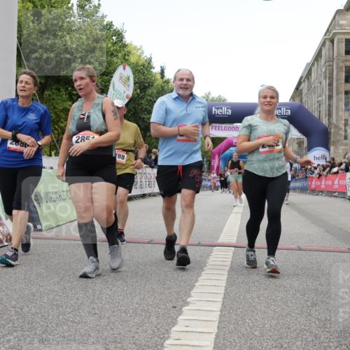 06.09.2026 - CURREX Alsterlauf Yannick Fuchs http://msf.ph/oto/10225900 06.09.2026 10:16:31 Ziel 2431, 2432, 2744, 2851, 2880, 2887, 2888, 3015, 3019, 3508, 3509, 3788, 4366, 4820, 4821, 5578, 6217 meine-sportfotos.de