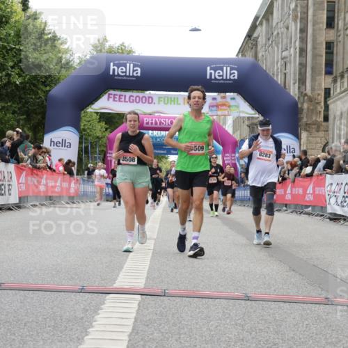 06.09.2026 - CURREX Alsterlauf Yannick Fuchs http://msf.ph/oto/10225909 06.09.2026 10:16:34 Ziel 2431, 2432, 2736, 2851, 2880, 2887, 2888, 3015, 3019, 3508, 3509, 3788, 4820, 4821, 5578, 6217, 8283 meine-sportfotos.de