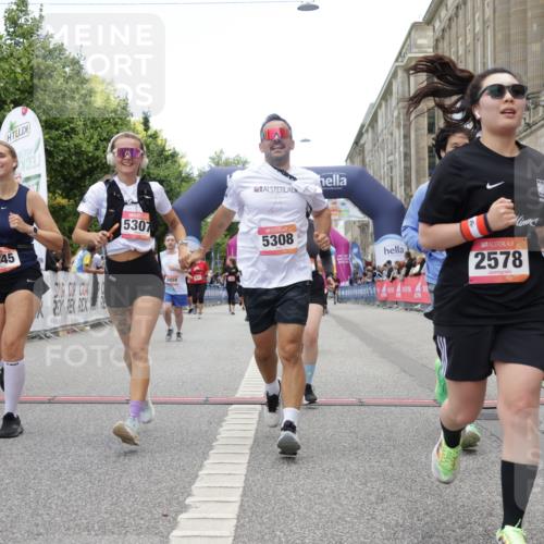 06.09.2026 - CURREX Alsterlauf Yannick Fuchs http://msf.ph/oto/10225937 06.09.2026 10:16:43 Ziel 2328, 2454, 2578, 2736, 2859, 3167, 3290, 3330, 3508, 3509, 3645, 4123, 4220, 4353, 4613, 5307, 5308, 5672, 5859, 8283 meine-sportfotos.de