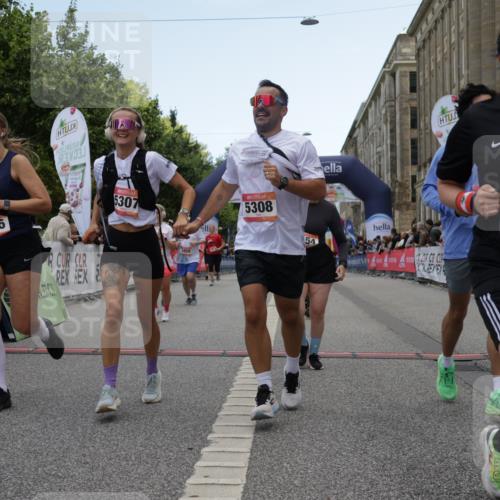 06.09.2026 - CURREX Alsterlauf Yannick Fuchs http://msf.ph/oto/10225939 06.09.2026 10:16:44 Ziel 2328, 2454, 2578, 2736, 2859, 3167, 3290, 3330, 3633, 3645, 4123, 4220, 4353, 4613, 5307, 5308, 5672, 5859, 8283 meine-sportfotos.de