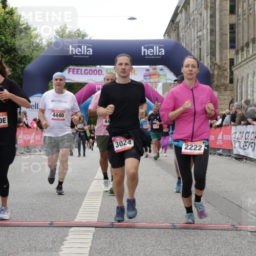 06.09.2026 - CURREX Alsterlauf Yannick Fuchs http://msf.ph/oto/10225973 06.09.2026 10:16:52 Ziel 2222, 2859, 3024, 3167, 3169, 3330, 3633, 4353, 4439, 4440, 4477, 4750, 4756, 5859, 6087, 8102 meine-sportfotos.de