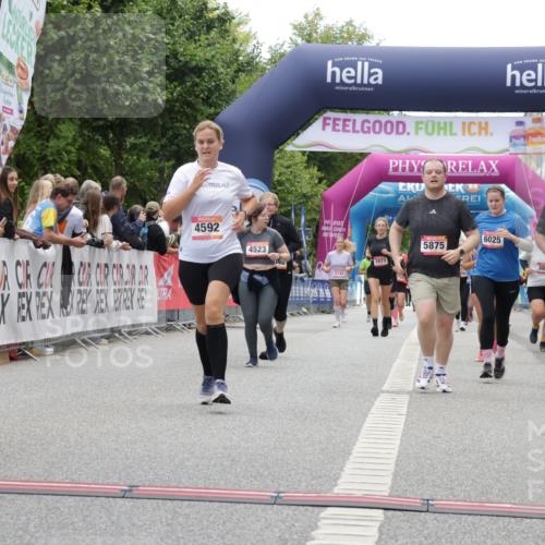 06.09.2026 - CURREX Alsterlauf Yannick Fuchs http://msf.ph/oto/10225990 06.09.2026 10:16:56 Ziel 2222, 3024, 3169, 3633, 4439, 4440, 4477, 4523, 4592, 4750, 4756, 5875, 6025, 6087, 8102, 8235, 8295 meine-sportfotos.de