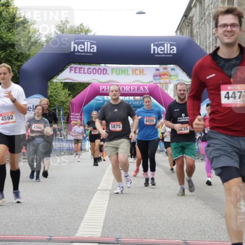 06.09.2026 - CURREX Alsterlauf Yannick Fuchs http://msf.ph/oto/10225992 06.09.2026 10:16:57 Ziel 2048, 2222, 3024, 3169, 4439, 4440, 4477, 4523, 4557, 4592, 4750, 4756, 5875, 6025, 6087, 8102, 8235, 8295 meine-sportfotos.de