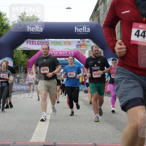 06.09.2026 - CURREX Alsterlauf Yannick Fuchs http://msf.ph/oto/10225993 06.09.2026 10:16:57 Ziel 2048, 2222, 3024, 3169, 4439, 4440, 4477, 4523, 4557, 4592, 4750, 4756, 5875, 6025, 6087, 8102, 8235, 8295 meine-sportfotos.de
