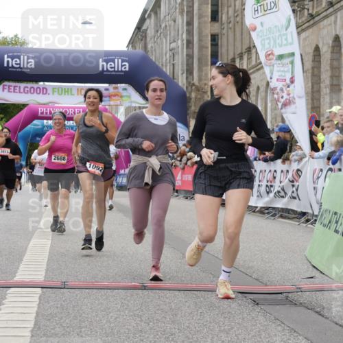 06.09.2026 - CURREX Alsterlauf Yannick Fuchs http://msf.ph/oto/10226036 06.09.2026 10:17:10 Ziel 1092, 2129, 2688, 3002, 3199, 3459, 3496, 3973, 5082, 5223, 8083 meine-sportfotos.de