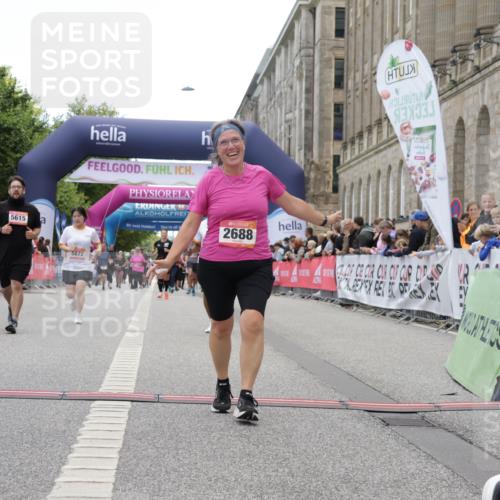 06.09.2026 - CURREX Alsterlauf Yannick Fuchs http://msf.ph/oto/10226048 06.09.2026 10:17:13 Ziel 1092, 2129, 2688, 3199, 3459, 3496, 5223, 5615, 5872, 5876 meine-sportfotos.de