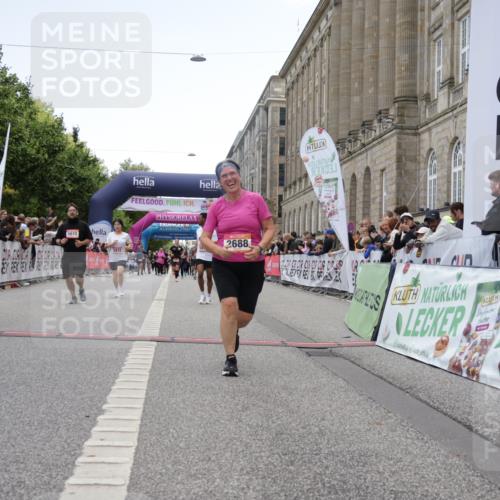06.09.2026 - CURREX Alsterlauf Yannick Fuchs http://msf.ph/oto/10226051 06.09.2026 10:17:14 Ziel 1092, 2129, 2688, 3199, 3459, 3496, 5223, 5615, 5872, 5876 meine-sportfotos.de