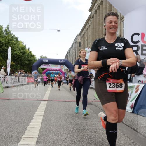06.09.2026 - CURREX Alsterlauf Yannick Fuchs http://msf.ph/oto/10226081 06.09.2026 10:17:22 Ziel 2368, 2546, 2547, 2922, 5615, 5820, 5872, 5876, 6081, 6143 meine-sportfotos.de