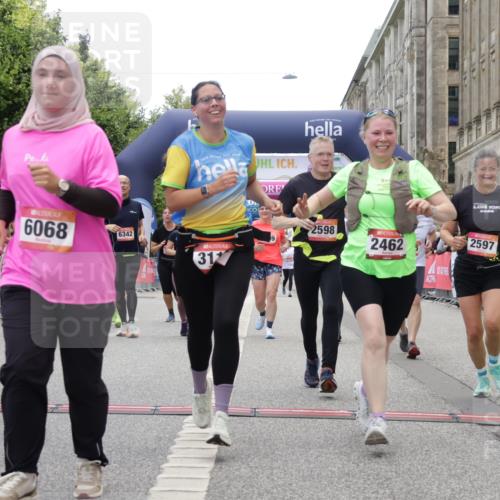 06.09.2026 - CURREX Alsterlauf Yannick Fuchs http://msf.ph/oto/10226105 06.09.2026 10:17:29 Ziel 2462, 2546, 2547, 2597, 2598, 2911, 2985, 3117, 3444, 3709, 5118, 5560, 5635, 5820, 5849, 6068, 6081, 6342, 6363, 8109 meine-sportfotos.de