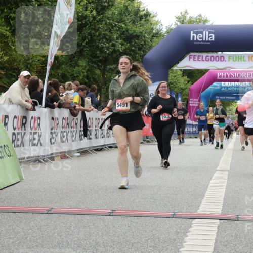 06.09.2026 - CURREX Alsterlauf Yannick Fuchs http://msf.ph/oto/10226141 06.09.2026 10:17:39 Ziel 2070, 2911, 2985, 3444, 3709, 3797, 3823, 5491, 5560, 5849, 6342, 6363, 8109 meine-sportfotos.de