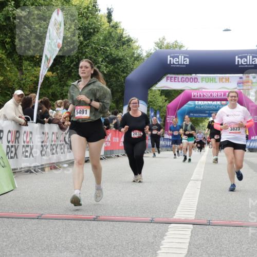 06.09.2026 - CURREX Alsterlauf Yannick Fuchs http://msf.ph/oto/10226145 06.09.2026 10:17:40 Ziel 2070, 2911, 3709, 3797, 3823, 5491, 5560, 5849, 6342, 6363, 8109 meine-sportfotos.de