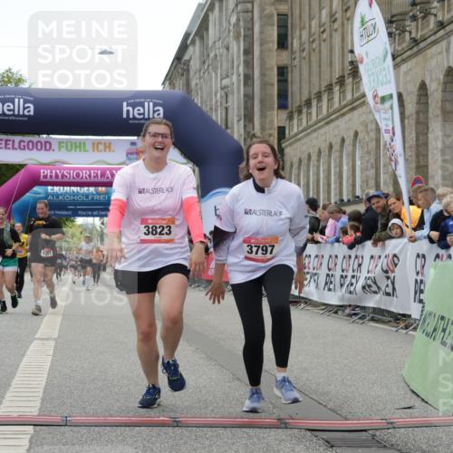 06.09.2026 - CURREX Alsterlauf Yannick Fuchs http://msf.ph/oto/10226151 06.09.2026 10:17:41 Ziel 2070, 2911, 3797, 3823, 5491, 8109 meine-sportfotos.de