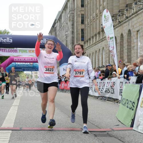06.09.2026 - CURREX Alsterlauf Yannick Fuchs http://msf.ph/oto/10226152 06.09.2026 10:17:41 Ziel 2070, 2911, 3797, 3823, 5491, 8109 meine-sportfotos.de