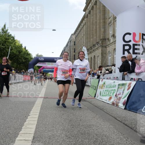 06.09.2026 - CURREX Alsterlauf Yannick Fuchs http://msf.ph/oto/10226158 06.09.2026 10:17:42 Ziel 2070, 3797, 3823, 4757, 4759, 5491 meine-sportfotos.de