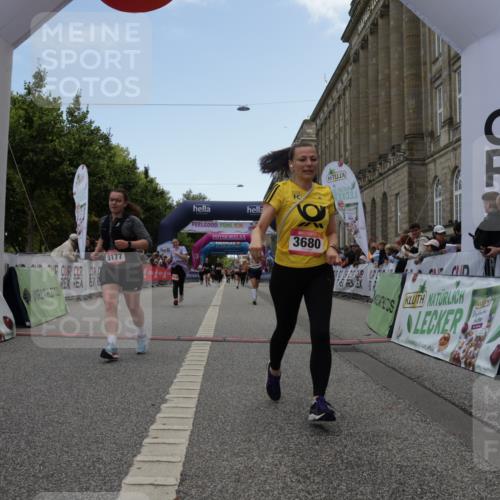 06.09.2026 - CURREX Alsterlauf Yannick Fuchs http://msf.ph/oto/10226199 06.09.2026 10:17:51 Ziel 2645, 2710, 2795, 3680, 3948, 4757, 4759, 5177 meine-sportfotos.de