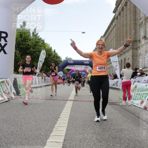 06.09.2026 - CURREX Alsterlauf Yannick Fuchs http://msf.ph/oto/10226262 06.09.2026 10:18:06 Ziel 1297, 2920, 2928, 3018, 3917, 4134, 4232, 4906, 4915, 4977 meine-sportfotos.de