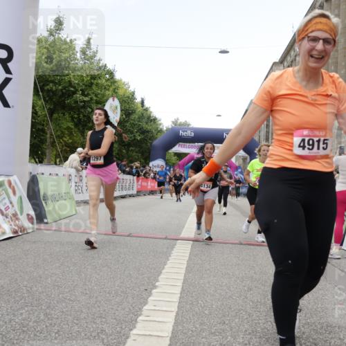06.09.2026 - CURREX Alsterlauf Yannick Fuchs http://msf.ph/oto/10226266 06.09.2026 10:18:07 Ziel 1297, 2026, 2920, 2928, 3018, 3917, 4134, 4232, 4906, 4915 meine-sportfotos.de