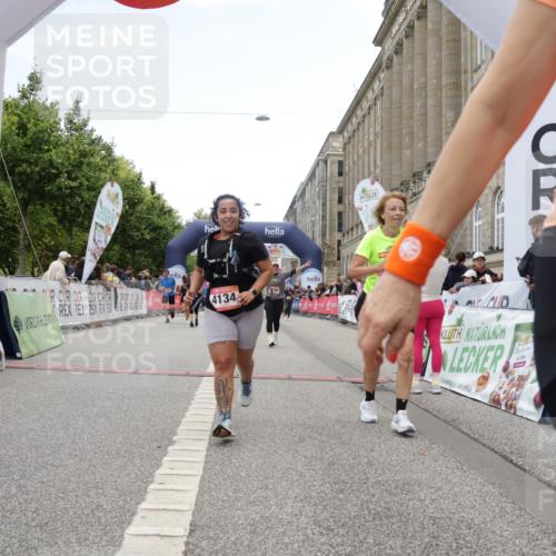 06.09.2026 - CURREX Alsterlauf Yannick Fuchs http://msf.ph/oto/10226272 06.09.2026 10:18:08 Ziel 1297, 2026, 2208, 2209, 2920, 2928, 3018, 3917, 4134, 4232, 4906, 4915 meine-sportfotos.de