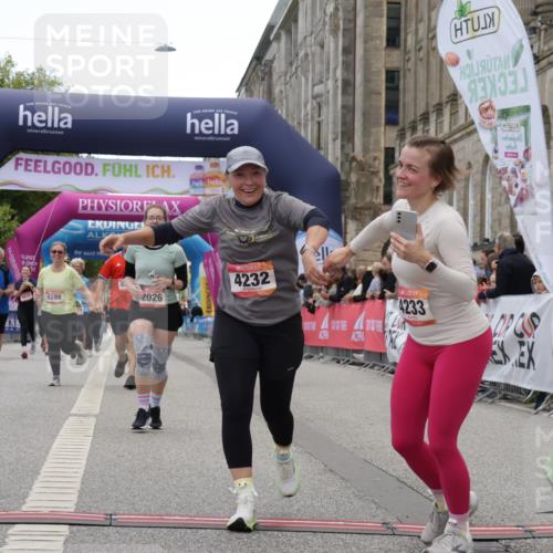 06.09.2026 - CURREX Alsterlauf Yannick Fuchs http://msf.ph/oto/10226282 06.09.2026 10:18:10 Ziel 1297, 2026, 2208, 2209, 3018, 3917, 4134, 4232, 4906, 4915, 6339, 8290 meine-sportfotos.de