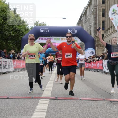 06.09.2026 - CURREX Alsterlauf Yannick Fuchs http://msf.ph/oto/10226300 06.09.2026 10:18:14 Ziel 1297, 2026, 2208, 2209, 2262, 3083, 4134, 4232, 4479, 4632, 4644, 4906, 5050, 6339, 8290 meine-sportfotos.de