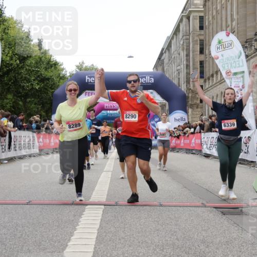 06.09.2026 - CURREX Alsterlauf Yannick Fuchs http://msf.ph/oto/10226302 06.09.2026 10:18:15 Ziel 2026, 2208, 2209, 2262, 3083, 4232, 4479, 4632, 4644, 5050, 6339, 8290 meine-sportfotos.de