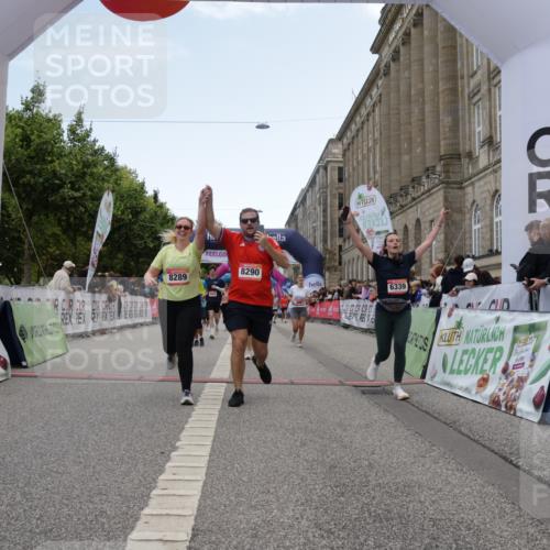 06.09.2026 - CURREX Alsterlauf Yannick Fuchs http://msf.ph/oto/10226306 06.09.2026 10:18:15 Ziel 2026, 2208, 2209, 2262, 3083, 4232, 4479, 4632, 4644, 5050, 6339, 8290 meine-sportfotos.de