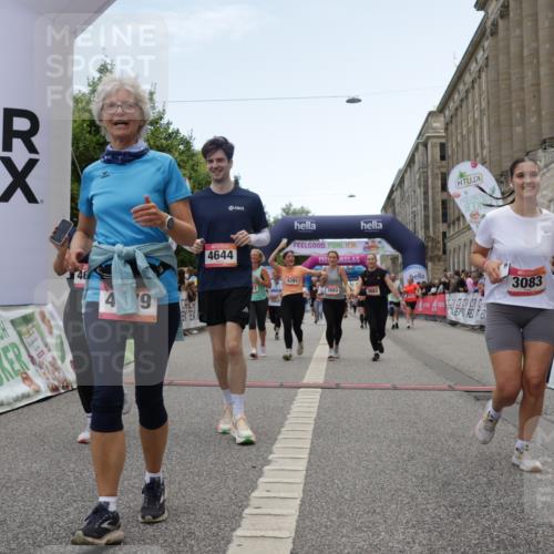 06.09.2026 - CURREX Alsterlauf Yannick Fuchs http://msf.ph/oto/10226326 06.09.2026 10:18:20 Ziel 2208, 2209, 2262, 2381, 3083, 3682, 3683, 4186, 4391, 4479, 4632, 4644, 5050, 5572, 6321, 6322, 6339, 8290 meine-sportfotos.de