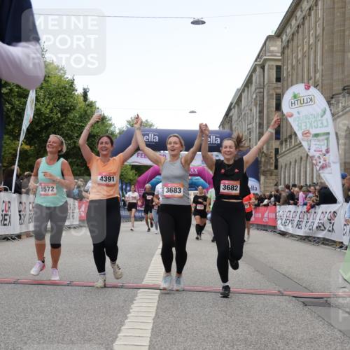 06.09.2026 - CURREX Alsterlauf Yannick Fuchs http://msf.ph/oto/10226332 06.09.2026 10:18:21 Ziel 2262, 2381, 3083, 3682, 3683, 4186, 4391, 4479, 4632, 4644, 5050, 5572, 6321, 6322, 6339, 8290 meine-sportfotos.de