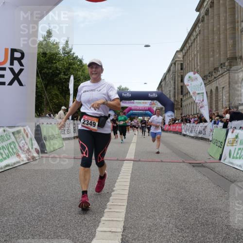 06.09.2026 - CURREX Alsterlauf Yannick Fuchs http://msf.ph/oto/10226382 06.09.2026 10:18:33 Ziel 2349, 2656, 2804, 2960, 3052, 3358, 3654, 4107, 4795, 4804, 5921, 8001 meine-sportfotos.de