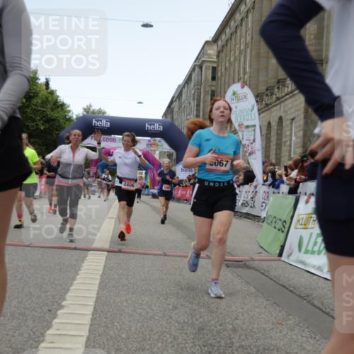 06.09.2026 - CURREX Alsterlauf Yannick Fuchs http://msf.ph/oto/10226441 06.09.2026 10:18:46 Ziel 2271, 2287, 2651, 2872, 3421, 3875, 3879, 4406, 4560, 4648, 4857, 5394, 5489, 6067 meine-sportfotos.de
