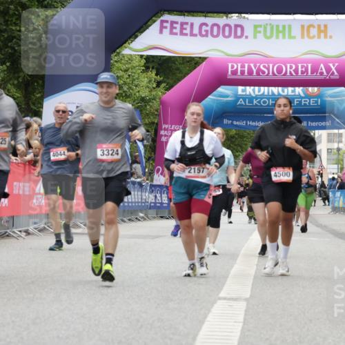 06.09.2026 - CURREX Alsterlauf Yannick Fuchs http://msf.ph/oto/10226461 06.09.2026 10:18:51 Ziel 2157, 2872, 3324, 3325, 3421, 4406, 4500, 4560, 4857, 5394, 5489, 6067, 6335 meine-sportfotos.de