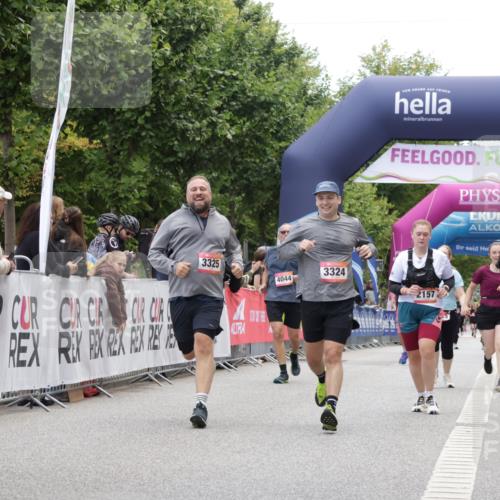 06.09.2026 - CURREX Alsterlauf Yannick Fuchs http://msf.ph/oto/10226463 06.09.2026 10:18:52 Ziel 2157, 2872, 3253, 3272, 3324, 3325, 4406, 4500, 4560, 4857, 5489, 6067, 6335 meine-sportfotos.de