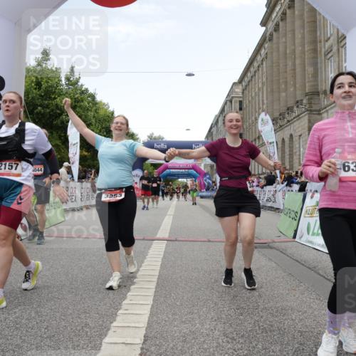 06.09.2026 - CURREX Alsterlauf Yannick Fuchs http://msf.ph/oto/10226491 06.09.2026 10:18:58 Ziel 2157, 2872, 3253, 3272, 3324, 3325, 4044, 4500, 5037, 6335 meine-sportfotos.de