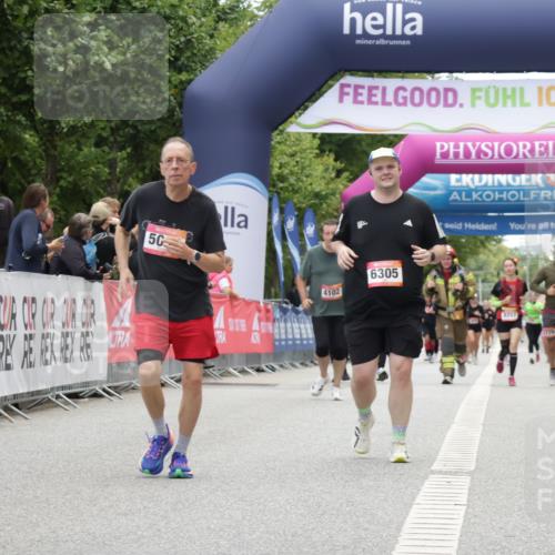 06.09.2026 - CURREX Alsterlauf Yannick Fuchs http://msf.ph/oto/10226500 06.09.2026 10:19:00 Ziel 2157, 3253, 3272, 3324, 3325, 4044, 4500, 5037, 5662, 6305, 6335 meine-sportfotos.de