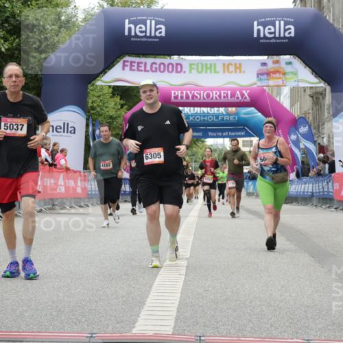 06.09.2026 - CURREX Alsterlauf Yannick Fuchs http://msf.ph/oto/10226504 06.09.2026 10:19:01 Ziel 2157, 3253, 3272, 3324, 3325, 4044, 4500, 5037, 5662, 6305, 6335 meine-sportfotos.de