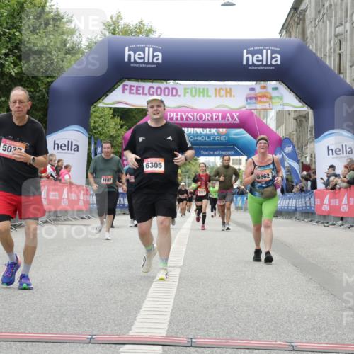 06.09.2026 - CURREX Alsterlauf Yannick Fuchs http://msf.ph/oto/10226506 06.09.2026 10:19:01 Ziel 2157, 3253, 3272, 3324, 3325, 4044, 4500, 5037, 5662, 6305, 6335 meine-sportfotos.de